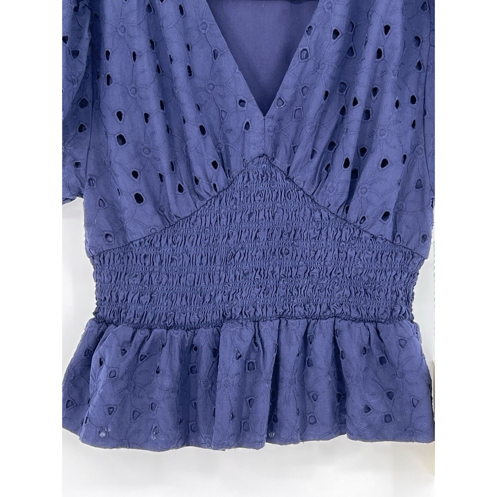 Birds of Paradis Trovata Top Womens S Navy Blue Eyelet Smocked Peplum Blouse - Picture 3 of 9